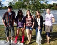 Reading-Festival-2012_0007_Hotbox-Events-volunteers-after-a-hard-shift-handing-out-free-beer.jpg